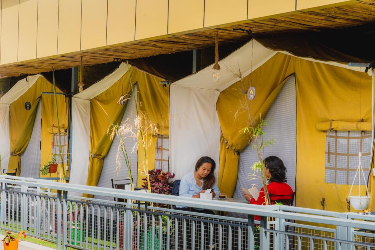 Kalash Parkaze And Tent Inn Pokhara Exterior photo