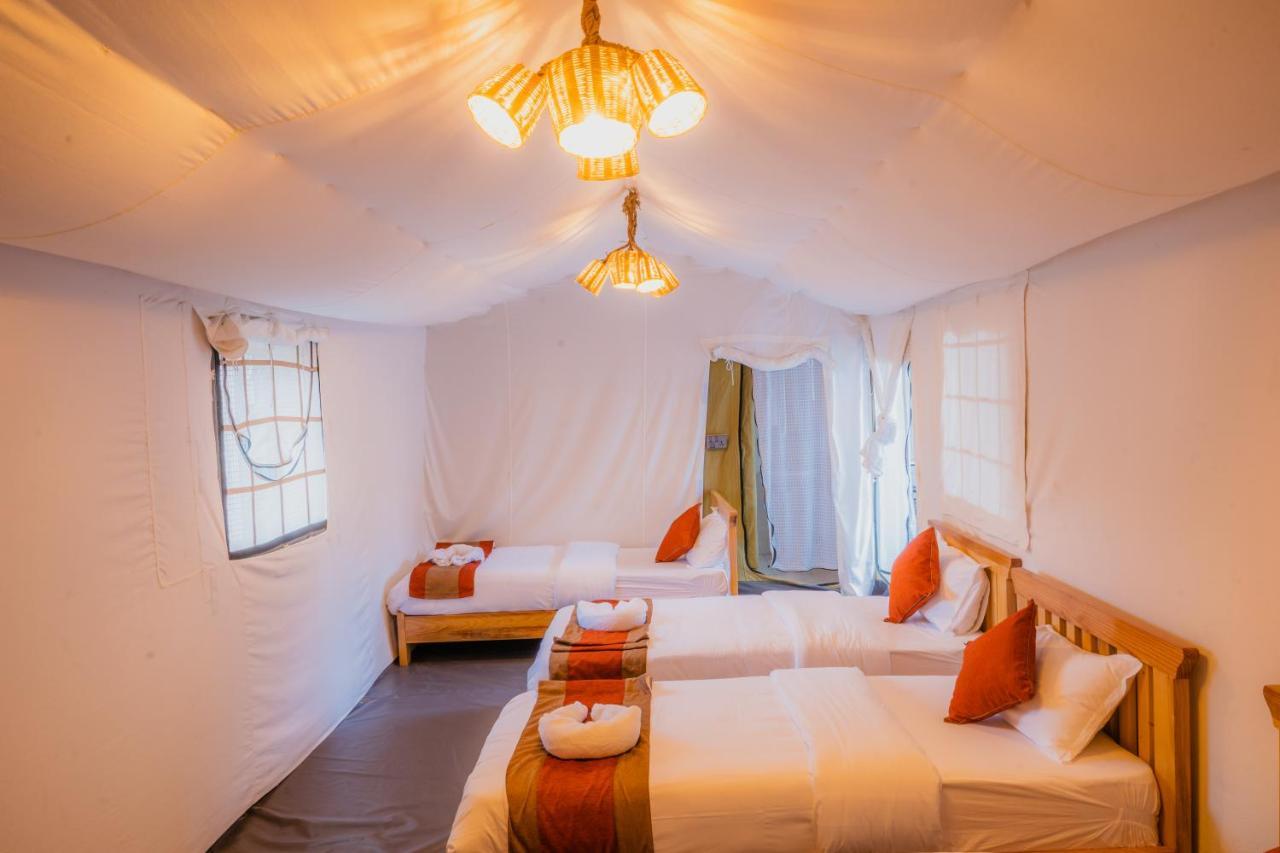Kalash Parkaze And Tent Inn Pokhara Exterior photo