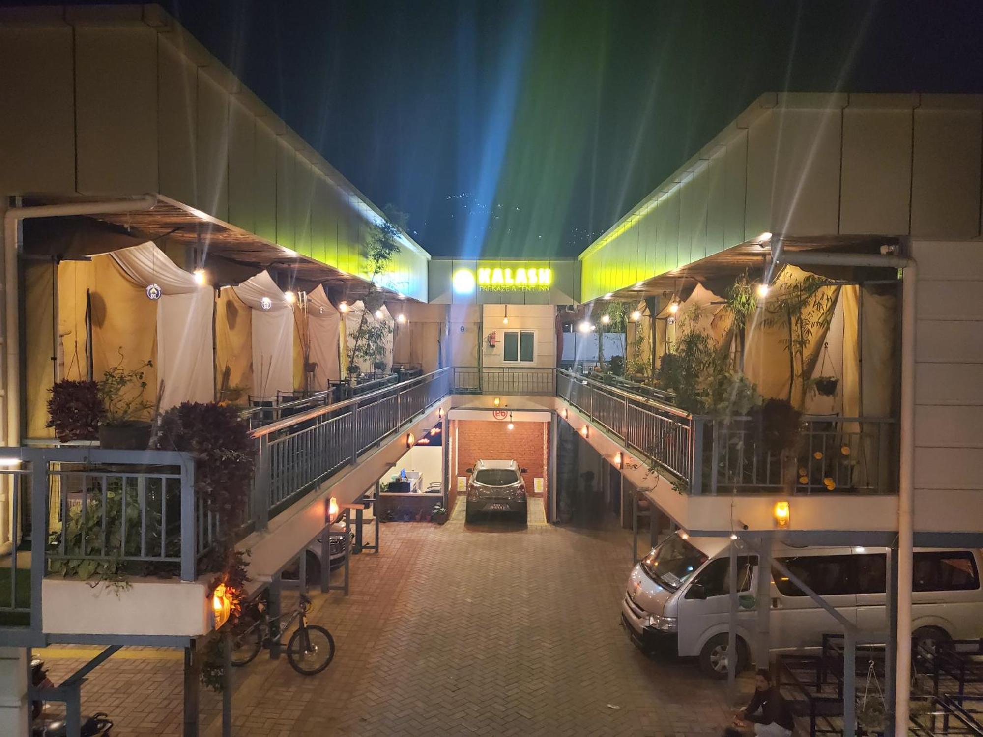 Kalash Parkaze And Tent Inn Pokhara Exterior photo